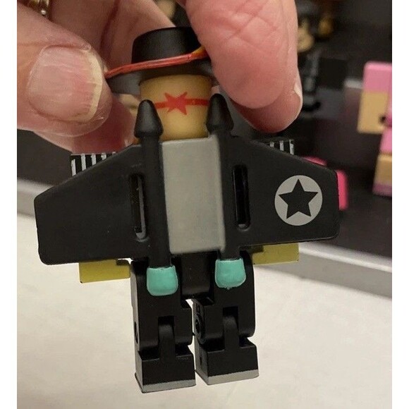 R0BL0X Toys Action Mini Figures Lot Of 15 World Zero, Celebrities, No Codes - Picture 6 of 10